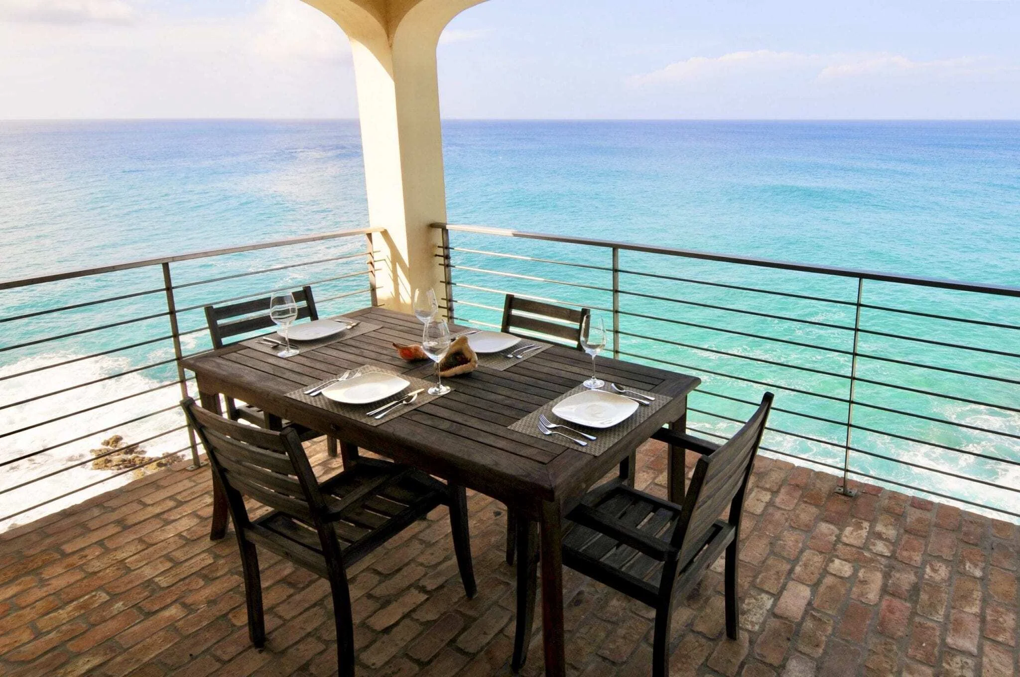 Al Fresco Dining